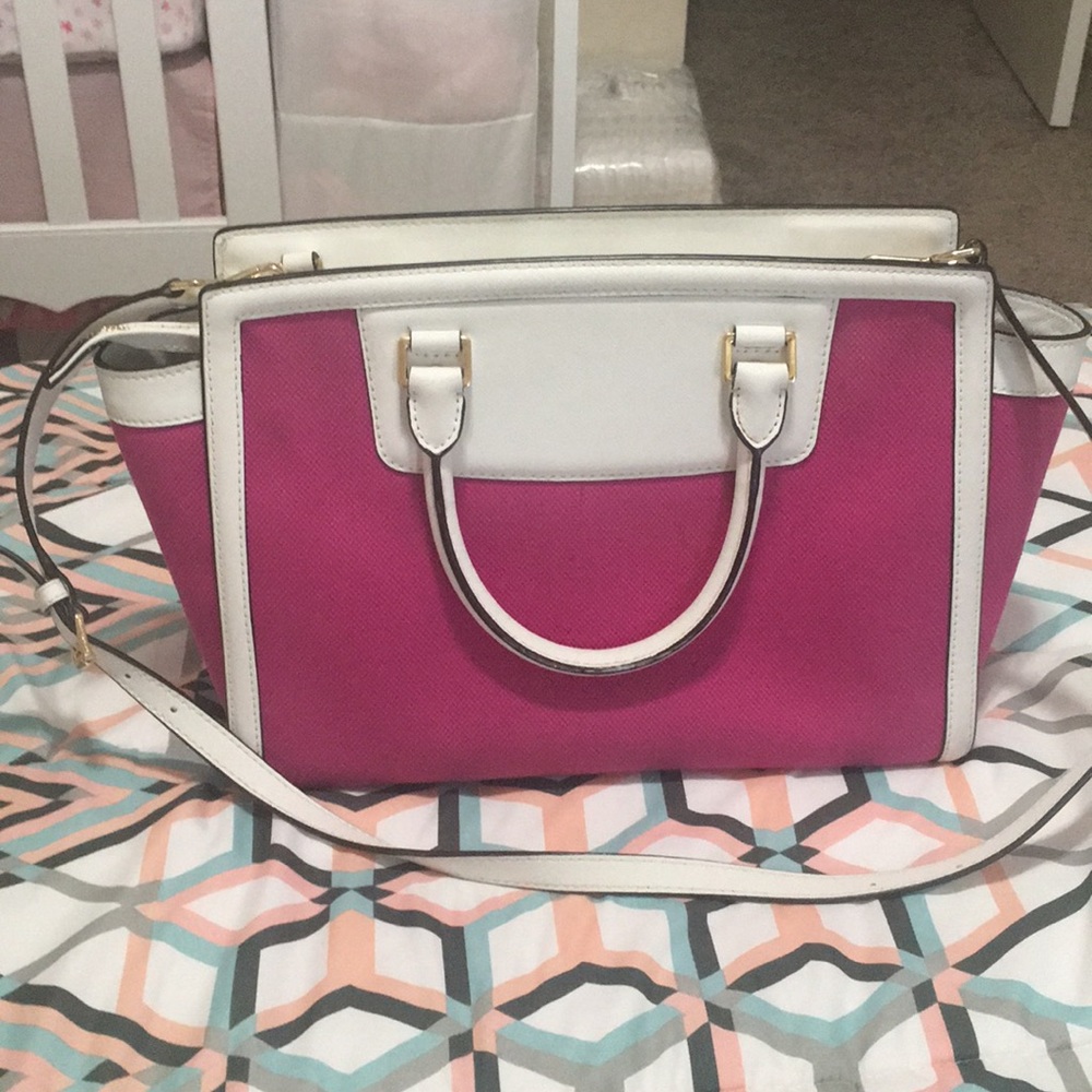 Purse - Picture 2 of 3